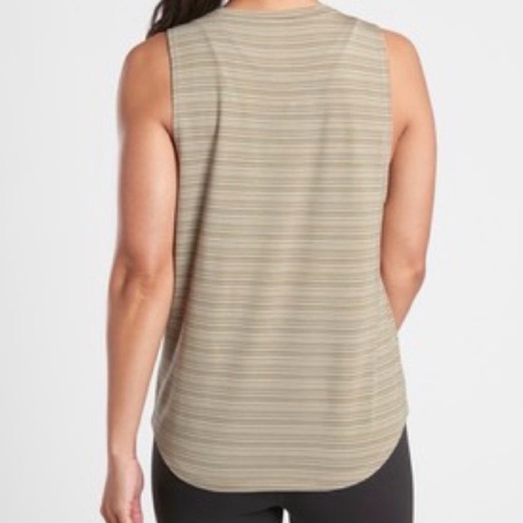 Athleta Cloudlight Striped Muscle Tank XL Shadow Olive Athletic Activewear Gym - Picture 9 of 9